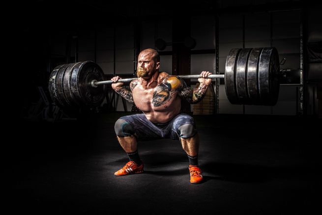 Ofrecen cursos de esteroides para aumentar la fuerza muscular en gimnasios